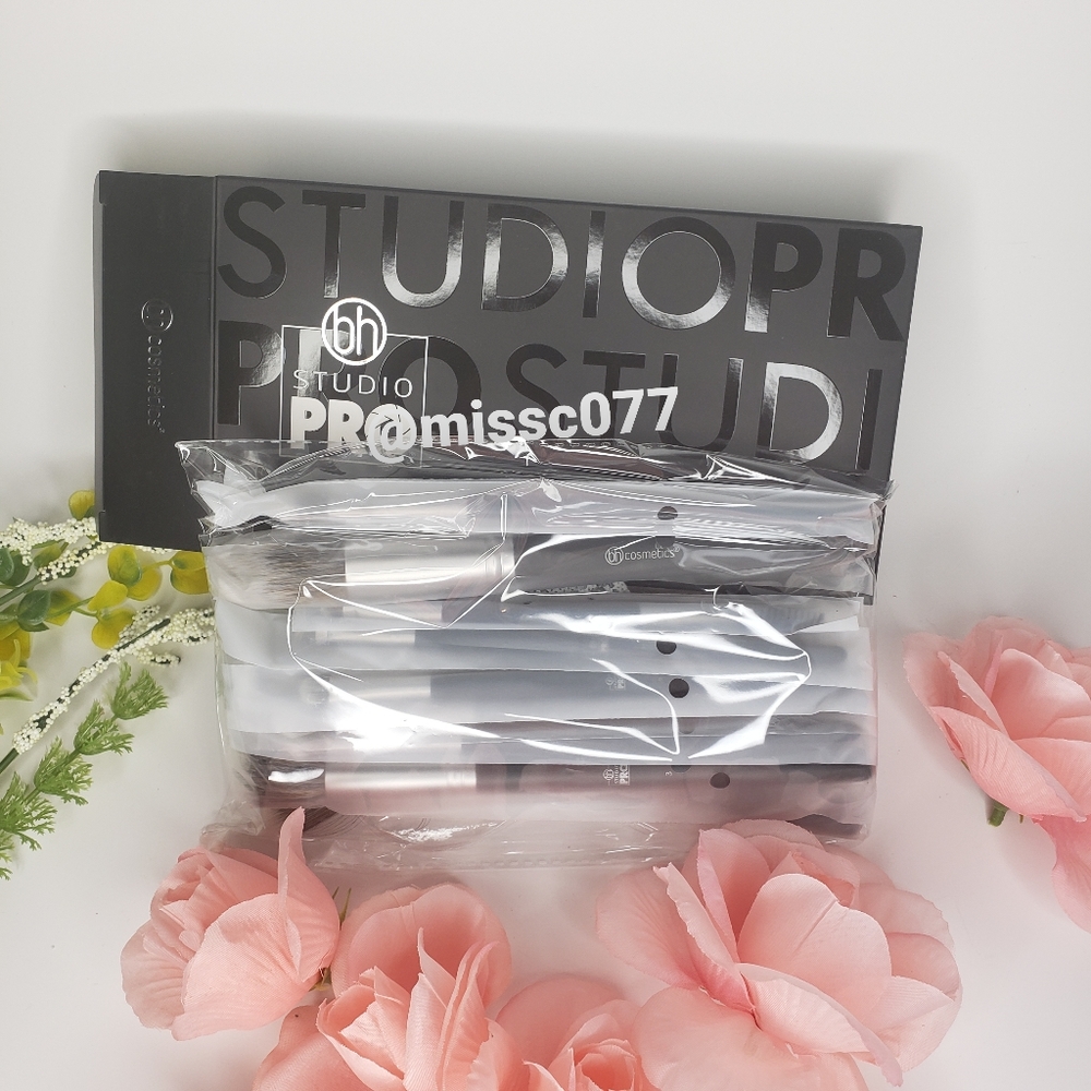 Bh Cosmetics Studio Pro bush Set